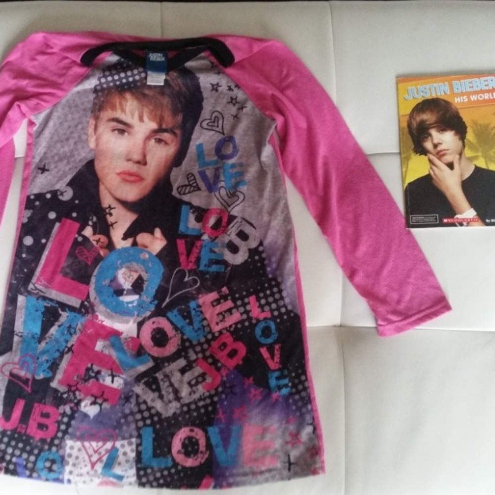 Justin Bieber "Love" LS nightgown & book